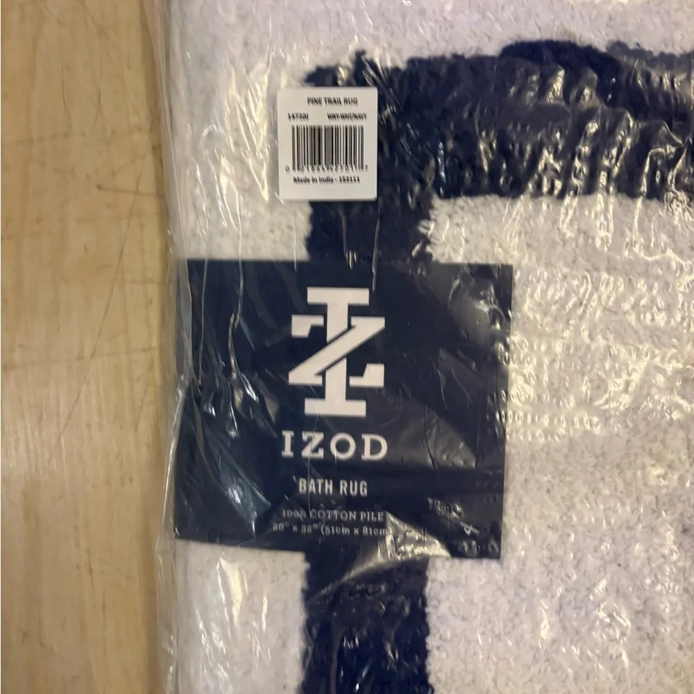 New Open Bag IZOD - Bath Rug, Soft & Absorbent Bath Mat with Non-Skid Backing,